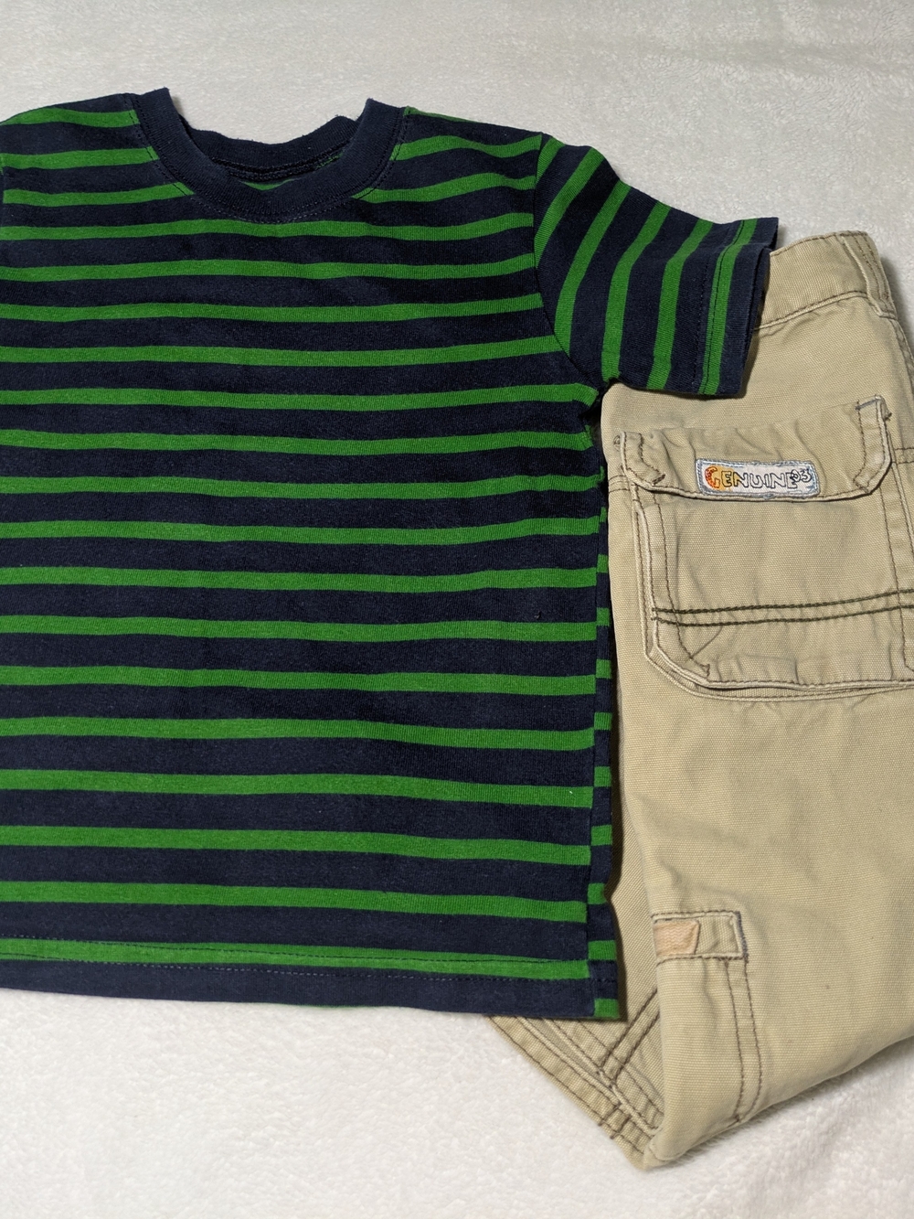 2-Piece Toddler Boy Outfit (Size 3T)